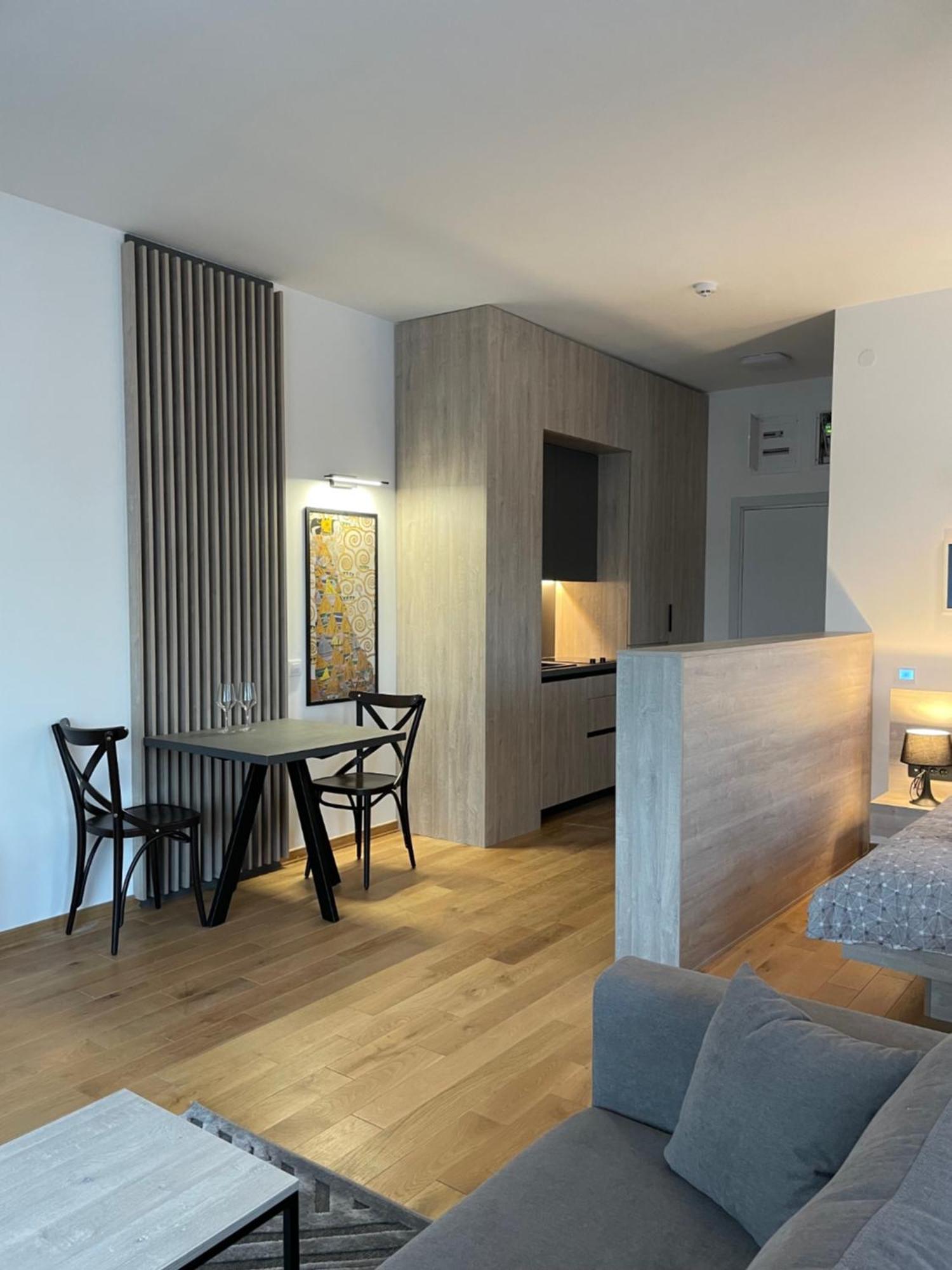 Apartmani G8 Pale Habitación foto